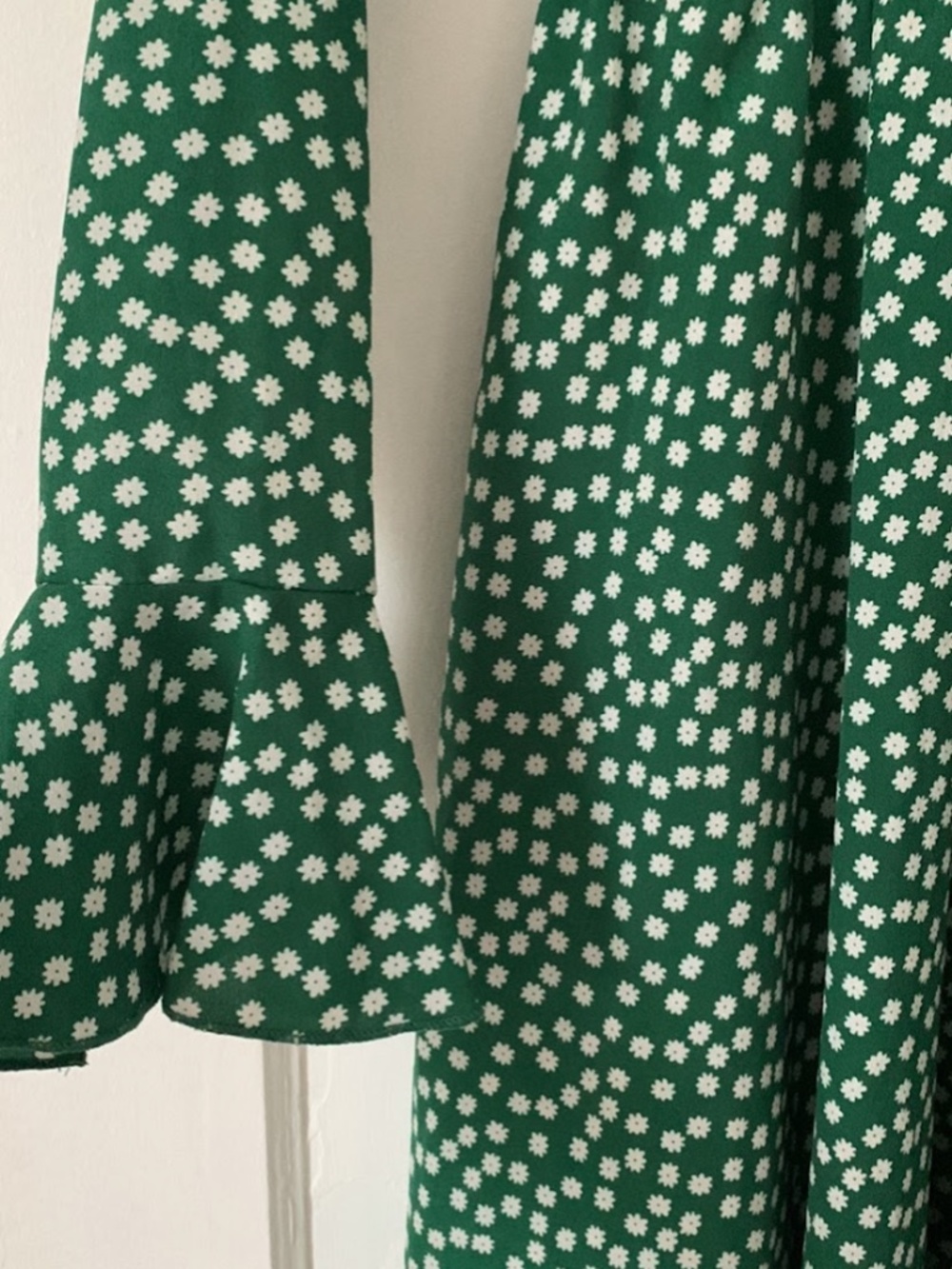 Robe - Picture 3 of 3